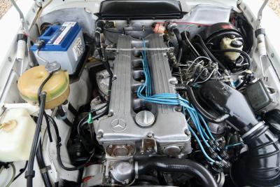 1977 Mercedes - Benz Mercedes Benz 280 SL &ldquo;Classicweiss&rdquo;