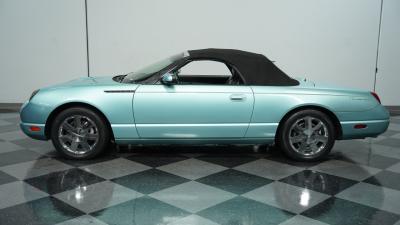 2002 Ford Thunderbird