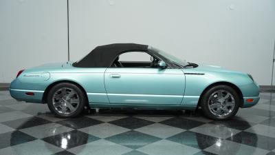 2002 Ford Thunderbird