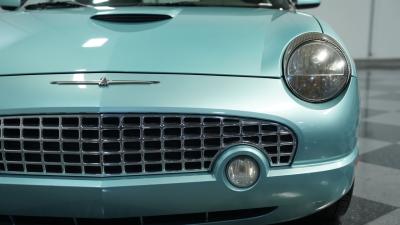 2002 Ford Thunderbird