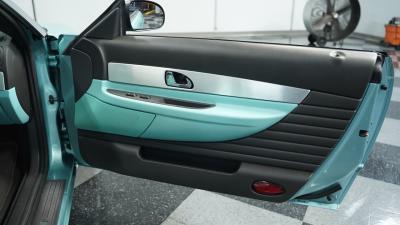 2002 Ford Thunderbird