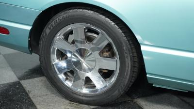 2002 Ford Thunderbird