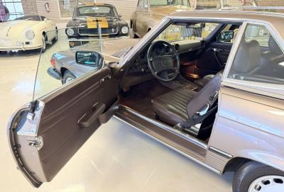 1989 Mercedes - Benz 560SL