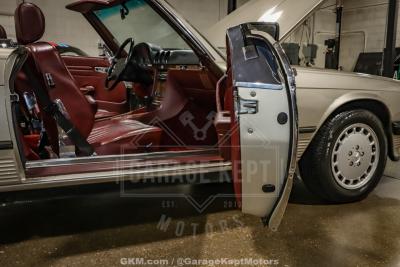 1986 Mercedes - Benz 560SL