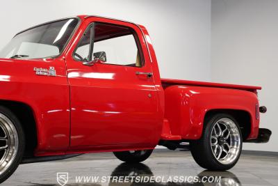 1976 Chevrolet C10 Custom Deluxe Stepside