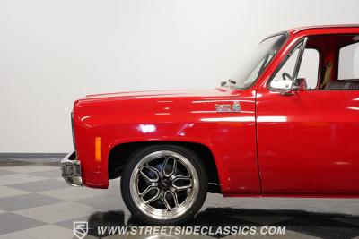 1976 Chevrolet C10 Custom Deluxe Stepside