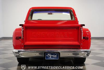1976 Chevrolet C10 Custom Deluxe Stepside