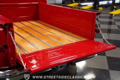 1976 Chevrolet C10 Custom Deluxe Stepside