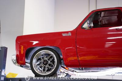 1976 Chevrolet C10 Custom Deluxe Stepside