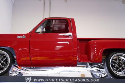 1976 Chevrolet C10 Custom Deluxe Stepside