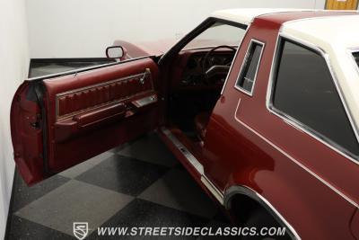 1977 Ford Thunderbird