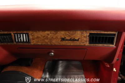 1977 Ford Thunderbird