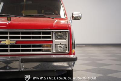 1987 Chevrolet Suburban Silverado