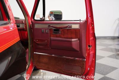 1987 Chevrolet Suburban Silverado