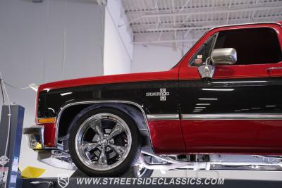 1987 Chevrolet Suburban Silverado