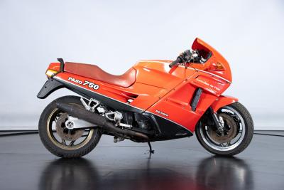1988 Ducati PASO 750