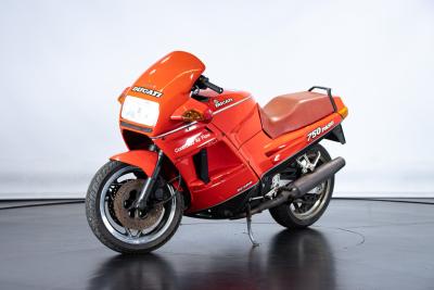 1988 Ducati PASO 750