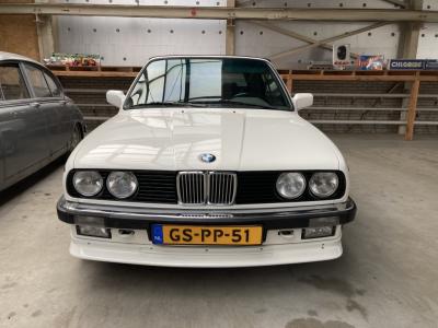 1987 BMW 325i  Cabrio