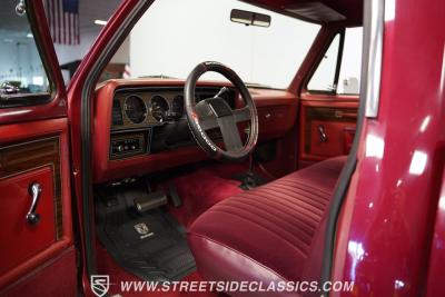 1986 Dodge Power Ram 150 Royal SE