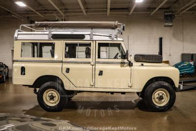 1974 Land Rover 109 Series III Wagon