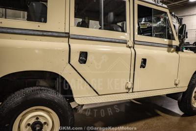 1974 Land Rover 109 Series III Wagon
