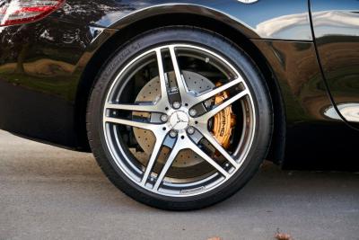 2012 Mercedes - Benz SLS AMG Roadster