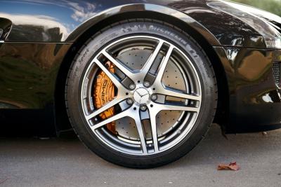 2012 Mercedes - Benz SLS AMG Roadster