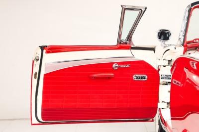 1957 Ford Fairlane 500 Skyliner