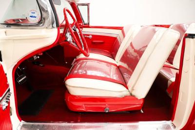 1957 Ford Fairlane 500 Skyliner