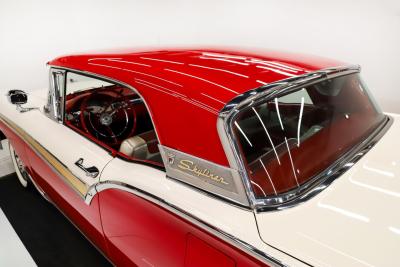 1957 Ford Fairlane 500 Skyliner