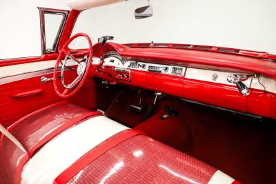 1957 Ford Fairlane 500 Skyliner