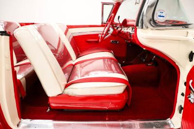 1957 Ford Fairlane 500 Skyliner