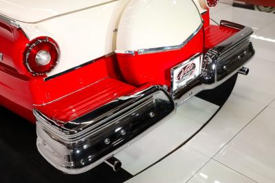 1957 Ford Fairlane 500 Skyliner