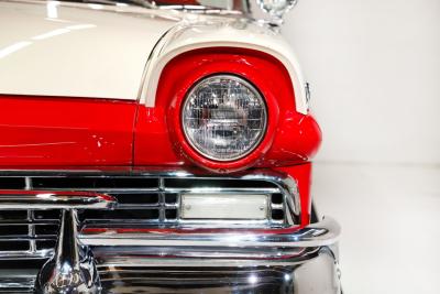 1957 Ford Fairlane 500 Skyliner