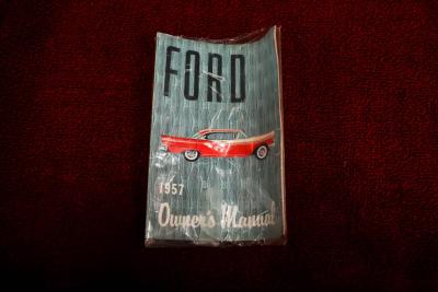 1957 Ford Fairlane 500 Skyliner