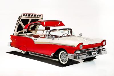 1957 Ford Fairlane 500 Skyliner