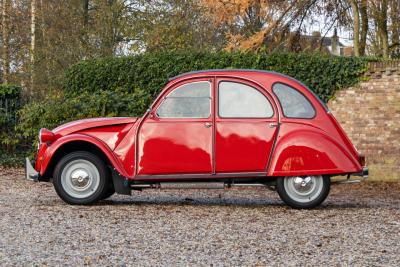 1985 Citro&euml;n Citro&euml;n 2CV6 AZKA &ldquo;Rouge Vallelunga&rdquo;