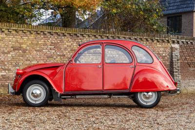 1985 Citro&euml;n Citro&euml;n 2CV6 AZKA &ldquo;Rouge Vallelunga&rdquo;