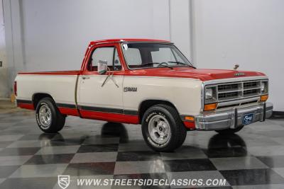 1987 Dodge Ram 150 LE Restomod