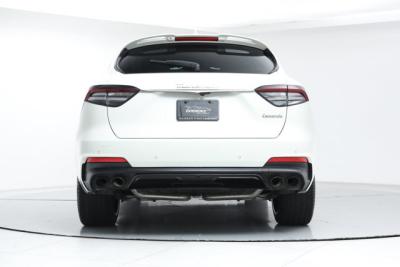 2022 Maserati Levante