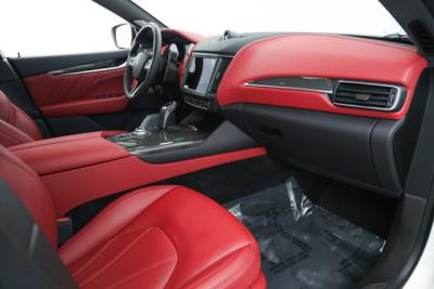 2022 Maserati Levante