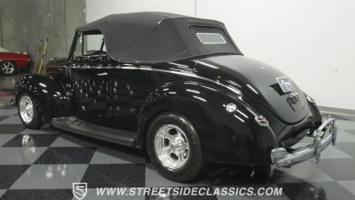 1940 Ford Deluxe Convertible