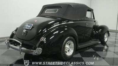 1940 Ford Deluxe Convertible