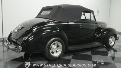 1940 Ford Deluxe Convertible