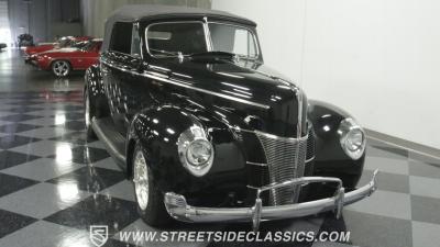 1940 Ford Deluxe Convertible
