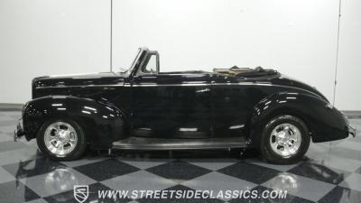 1940 Ford Deluxe Convertible