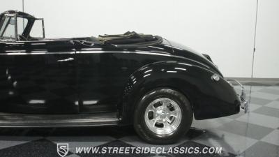 1940 Ford Deluxe Convertible