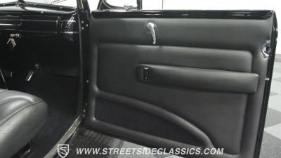 1940 Ford Deluxe Convertible