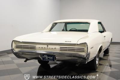1966 Pontiac GTO Tri Power
