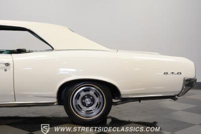 1966 Pontiac GTO Tri Power